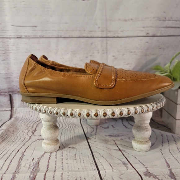Clarks Collection Lyrical Way Womens Tan Leather Loafers Size 10M - Picture 9 of 15